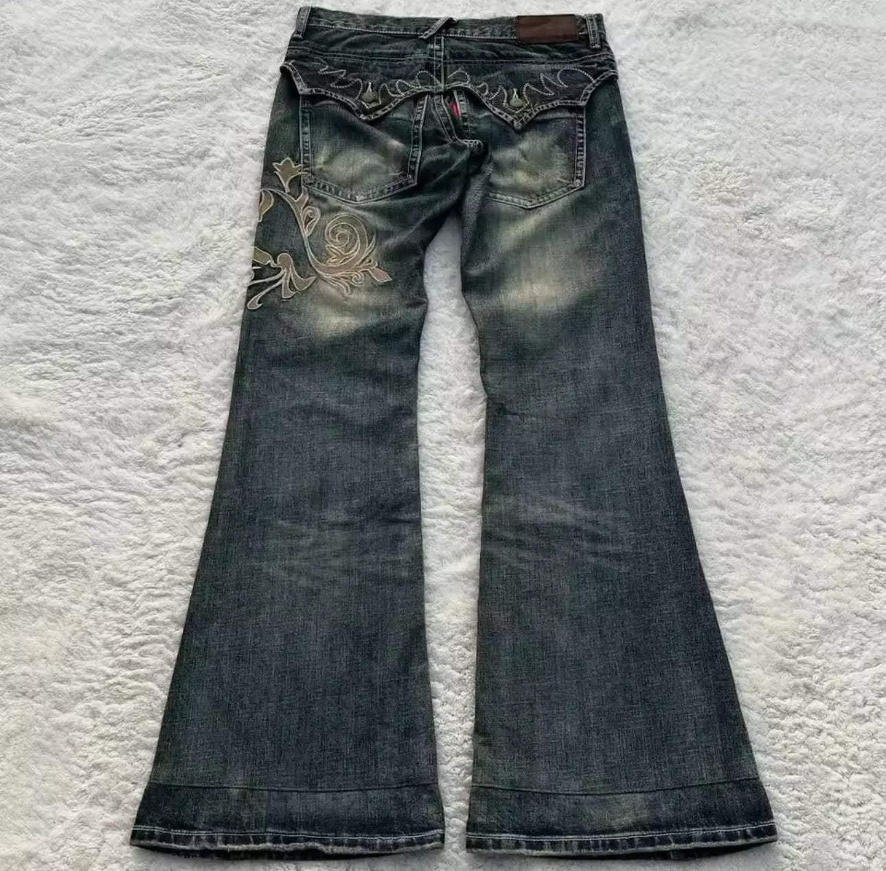 LAYERED FLORA JEANS