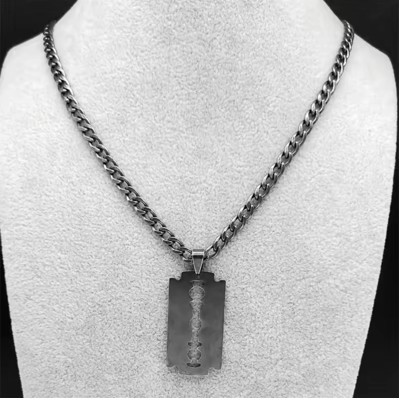 RAZOR CHAIN