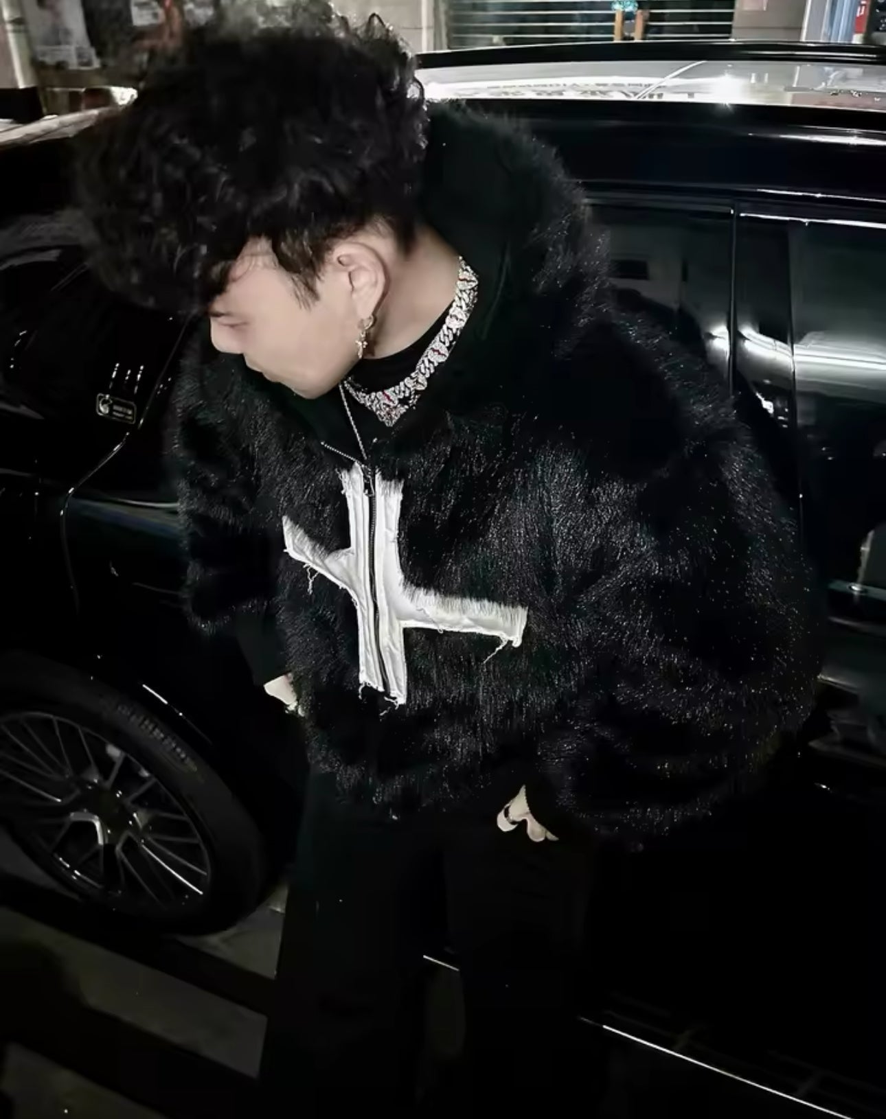 BLACK FUR CROSS JACKET