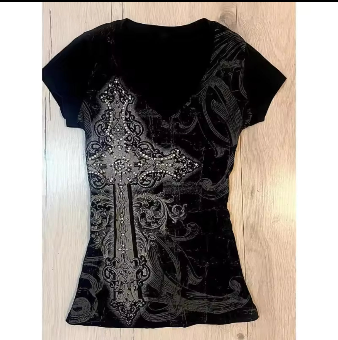 STUDDED CROSS TSHIRT